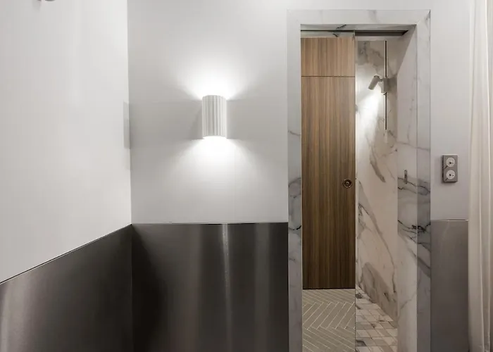 Luxury Downtown Atelier