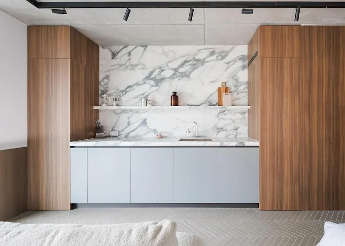 Luxury Downtown Atelier *