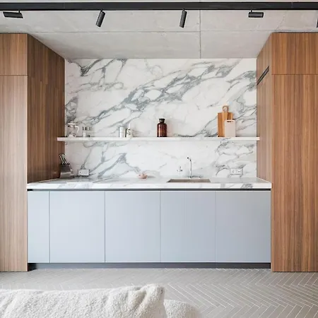 Luxury Downtown Atelier *